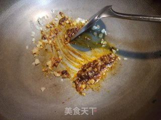 酱烧茄子鲶鱼煲的做法步骤：6