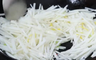 萝卜鸡蛋丝汤的做法步骤：5