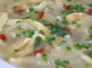 萝卜鸡蛋丝汤的做法步骤：9