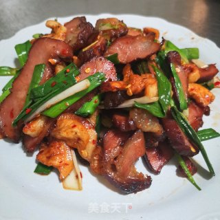 萝卜干炒腊肉的做法步骤：12