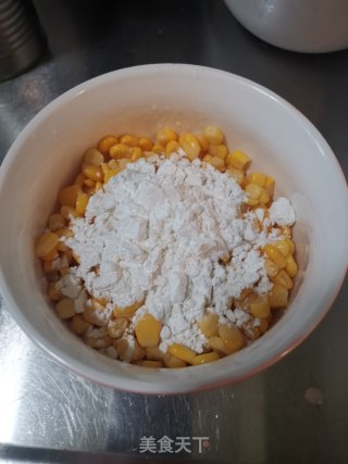 玉米烙的做法步骤：3