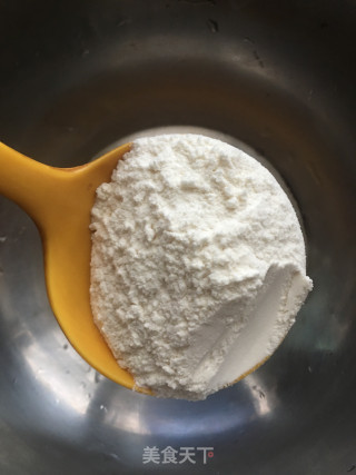 鸡蛋芝麻煎饼的做法步骤：1