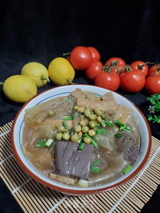 肉饼鸭血炖粉皮的做法步骤：8