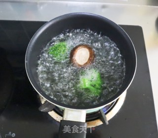 时蔬午餐肉蒸豆腐鸡蛋羹的做法步骤：6