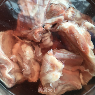 清炖羊排的做法步骤：1
