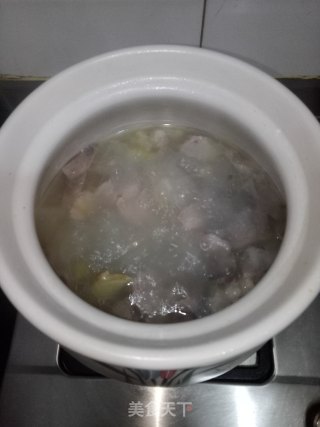 清炖羊肉萝卜汤的做法步骤：4