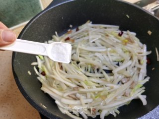 家常炒白菜帮的做法步骤：6