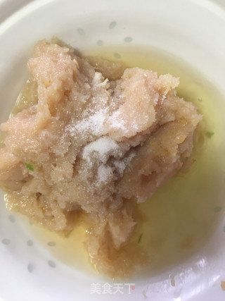 自制鸡肉肠的做法步骤：1