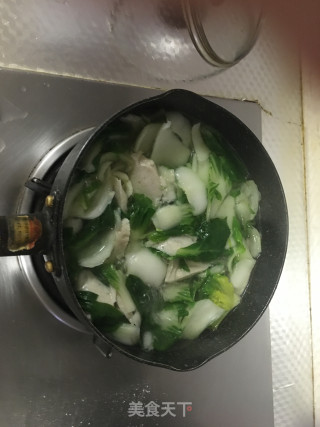 鸡肉肠青菜汤的做法步骤：6
