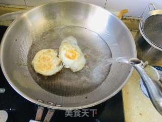 萝卜煎蛋汤的做法步骤：4