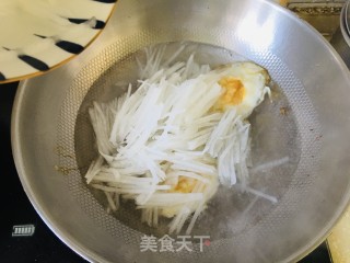 萝卜煎蛋汤的做法步骤：5