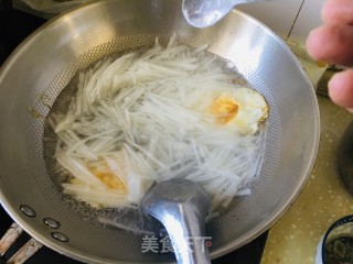 萝卜煎蛋汤的做法步骤：6