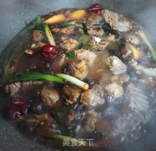 素鸡炖牛腩的做法步骤：4