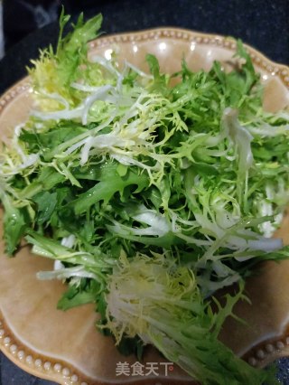 苦菊拌小黄花鱼的做法步骤：2