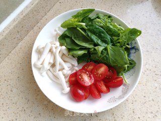 蛤蜊菠菜面的做法步骤：4