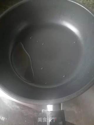 白萝卜猪肉煎饺的做法步骤：2