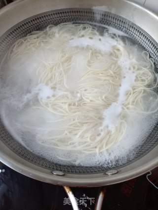 雷笋鸡汤面的做法步骤：4