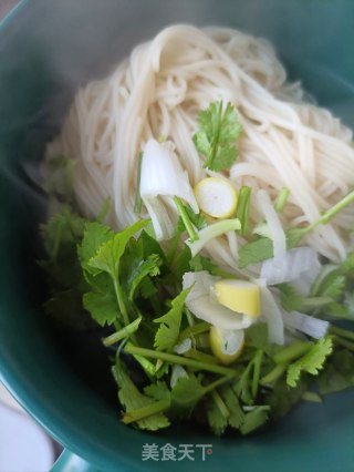 雷笋鸡汤面的做法步骤：5