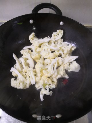 炝炒花菜的做法步骤：3
