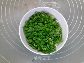 香辣豆豉蘑菇牛肉黑全麦馅饼的做法步骤：4