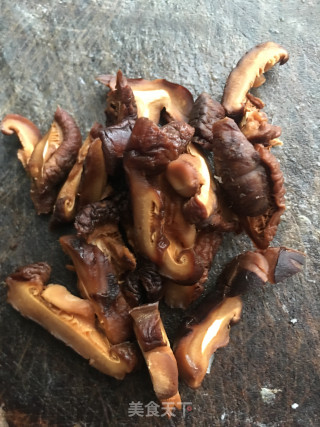 五花肉焖包芥的做法步骤：5