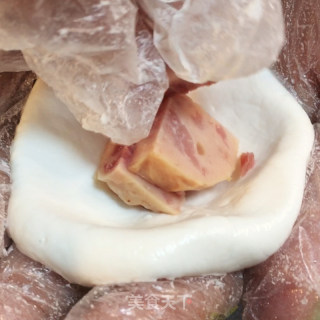午餐肉芝麻球的做法步骤：4
