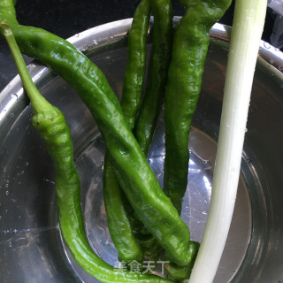 双椒炒腊肉的做法步骤：3