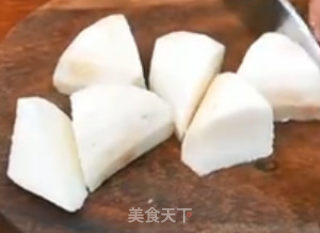 臻蘑炖山药的做法步骤：2