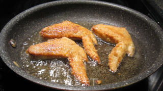 家庭版布法罗鸡翅（Buffalo Wings）的做法步骤：4