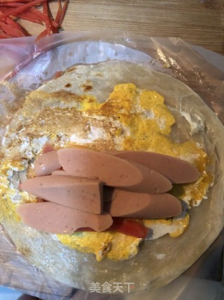 火腿肠卷饼的做法步骤：4