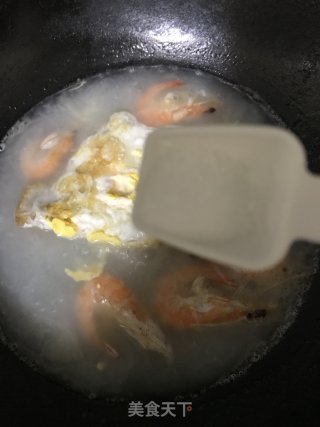 鲜虾鸡蛋面的做法步骤：9