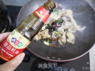 下饭菜菌菇焖炒鸡❤️家常版小鸡炖蘑菇的做法步骤：8