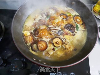 下饭菜菌菇焖炒鸡❤️家常版小鸡炖蘑菇的做法步骤：10