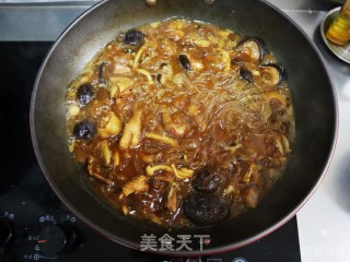 下饭菜菌菇焖炒鸡❤️家常版小鸡炖蘑菇的做法步骤：12