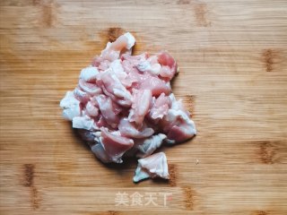 奶炖鸡腿的做法步骤：4
