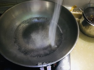 蒜蓉粉丝蒸白菜心的做法步骤：4