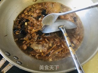 酸辣小肠汤的做法步骤：8