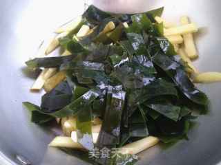 土豆炖海带的做法步骤：4