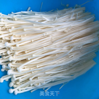 蕃茄菌菇炖豆腐的做法步骤：2