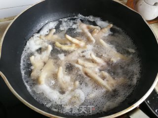 素鸡油豆腐卤鸡爪的做法步骤：4
