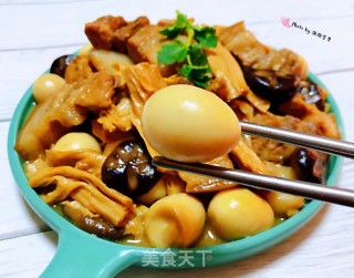 腐竹鹌鹑蛋香菇炖五花肉的做法步骤：17