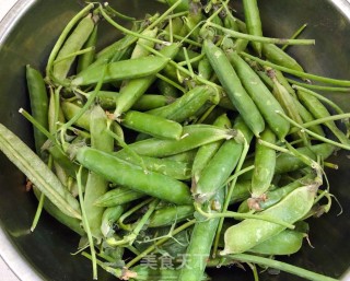 肉末青豆的做法步骤：1