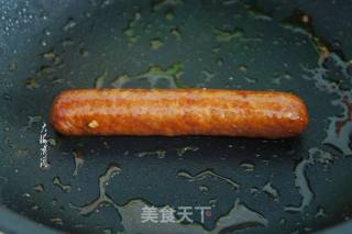 牛肉肠鸡蛋卷的做法步骤：2