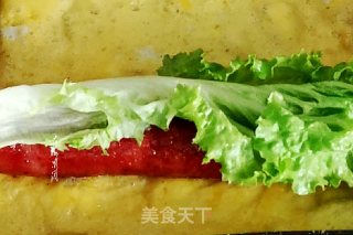 牛肉肠鸡蛋卷的做法步骤：4