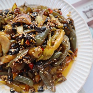 下饭小咸菜❗️豆豉炒泡辣椒❤️的做法步骤：8