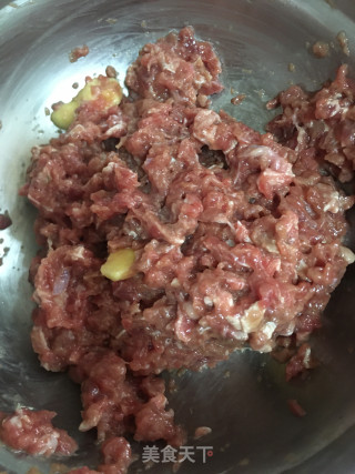 白菜炖牛肉丸的做法步骤：4