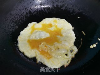 青菜鸡蛋面的做法步骤：1