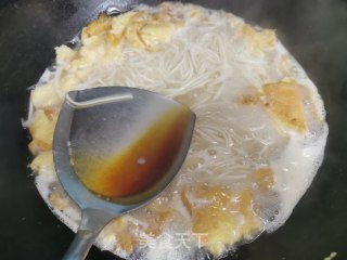 青菜鸡蛋面的做法步骤：3