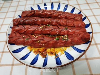 孜然火腿肠的做法步骤：7