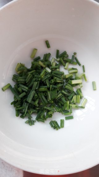 菠菜鱼丸面的做法步骤：3